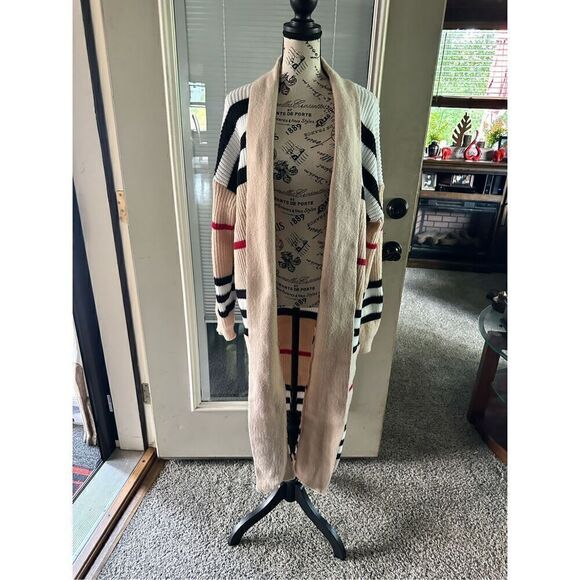 NWOT beautiful, long, heavy sweater/cardigan. Acrylic. Tag says XXL but fits mo - Picture 7 of 15